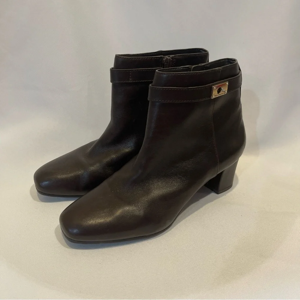 Antonio Melani‎ deep Brown Leather Zip Heel Booties Boots 7.5 M